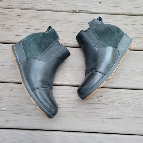 Sorel Evie Waterproof Black Leather Suede Pull-On Ankle Chelsea Boots Booties 11 - Picture 3 of 8